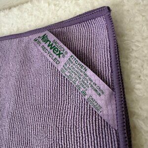 (1) Norwex Diamond Textured Kitchen Towel (Amethyst color), NEW